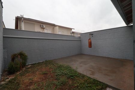 Casa de condomínio para alugar com 100m², 3 quartos e 3 vagas Casa de condomínio para alugar com 100m², 3 quartos e 3 vagasQuintal