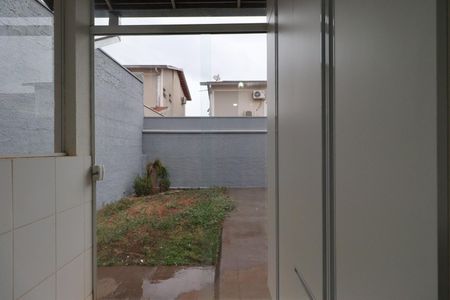 Casa de condomínio para alugar com 100m², 3 quartos e 3 vagas Casa de condomínio para alugar com 100m², 3 quartos e 3 vagasÁrea de Serviço