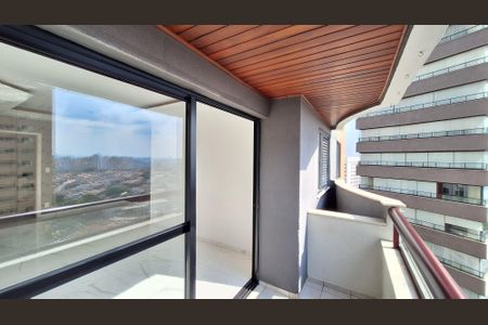 Apartamento à venda com 80m², 3 quartos e 2 vagas Apartamento à venda com 80m², 3 quartos e 2 vagasVaranda