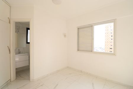 Apartamento à venda com 80m², 3 quartos e 2 vagasSuíte