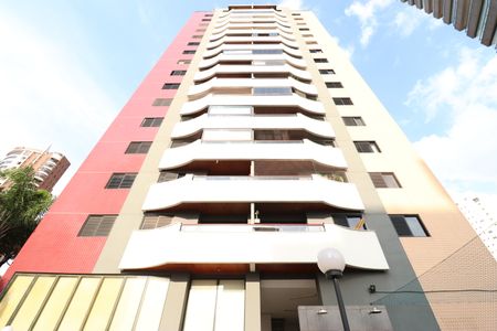 Apartamento à venda com 80m², 3 quartos e 2 vagasFachada