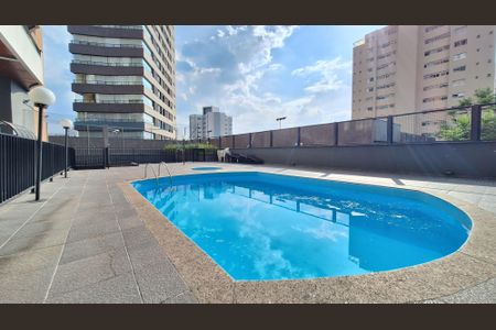 Apartamento à venda com 80m², 3 quartos e 2 vagas Apartamento à venda com 80m², 3 quartos e 2 vagasÁrea comum - Piscina