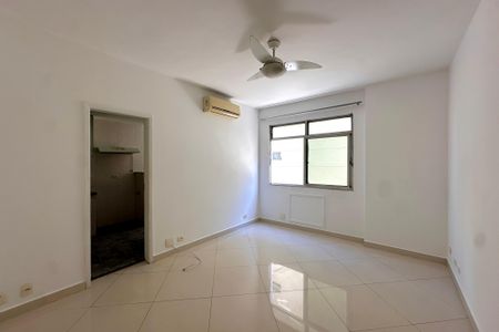 Apartamento à venda com 50m², 1 quarto e 1 vaga Apartamento à venda com 50m², 1 quarto e 1 vagaSala