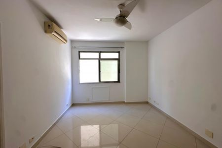 Apartamento à venda com 50m², 1 quarto e 1 vagaSala