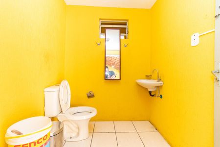 Casa à venda com 250m², 3 quartos e 3 vagas Casa à venda com 250m², 3 quartos e 3 vagasBanheiro da Piscina