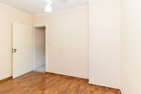 Casa à venda com 250m², 3 quartos e 3 vagas Casa à venda com 250m², 3 quartos e 3 vagasQuarto 2