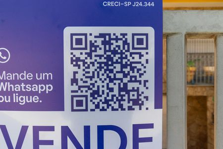 Casa à venda com 250m², 3 quartos e 3 vagas Casa à venda com 250m², 3 quartos e 3 vagasPlaquinha