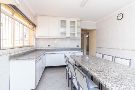 Casa à venda com 250m², 3 quartos e 3 vagas Casa à venda com 250m², 3 quartos e 3 vagasCozinha