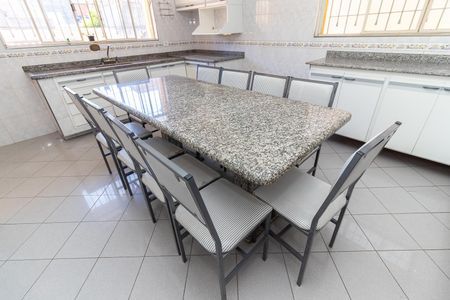 Casa à venda com 250m², 3 quartos e 3 vagas Casa à venda com 250m², 3 quartos e 3 vagasCozinha