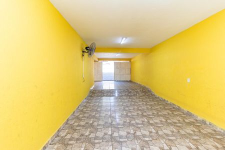 Casa à venda com 250m², 3 quartos e 3 vagas Casa à venda com 250m², 3 quartos e 3 vagasGaragem