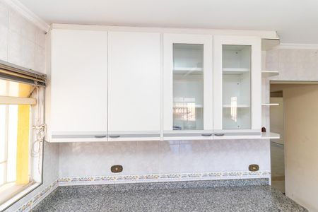 Casa à venda com 250m², 3 quartos e 3 vagas Casa à venda com 250m², 3 quartos e 3 vagasCozinha