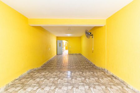 Casa à venda com 250m², 3 quartos e 3 vagas Casa à venda com 250m², 3 quartos e 3 vagasGaragem