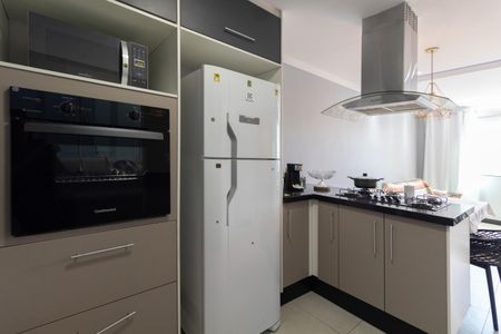 Sala/Cozinha de casa de condomínio à venda com 2 quartos, 78m² em Vila Ré, São Paulo