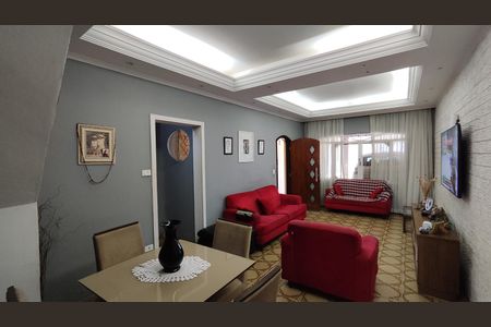 Sala de casa para alugar com 4 quartos, 240m² em Vila Andeyara, Ferraz de Vasconcelos