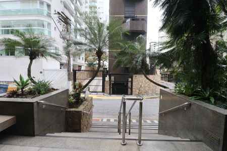 Apartamento para alugar com 230m², 4 quartos e 2 vagas Apartamento para alugar com 230m², 4 quartos e 2 vagasFachada