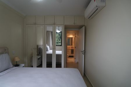 Apartamento para alugar com 230m², 4 quartos e 2 vagas Apartamento para alugar com 230m², 4 quartos e 2 vagasQuarto 2