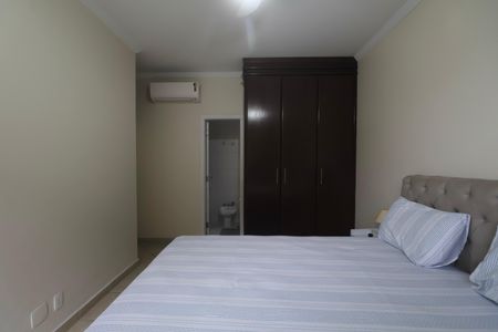 Apartamento para alugar com 230m², 4 quartos e 2 vagas Apartamento para alugar com 230m², 4 quartos e 2 vagasQuarto Suíte