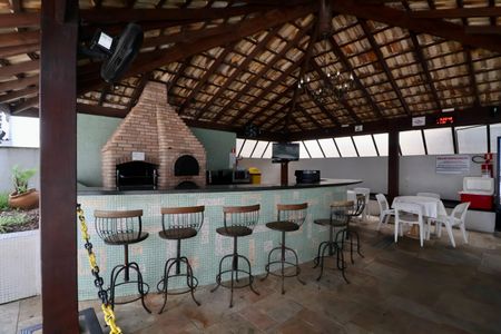 Apartamento para alugar com 230m², 4 quartos e 2 vagas Apartamento para alugar com 230m², 4 quartos e 2 vagasÁrea comum - Churrasqueira