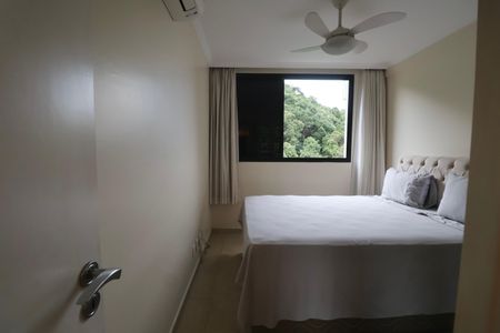 Apartamento para alugar com 230m², 4 quartos e 2 vagas Apartamento para alugar com 230m², 4 quartos e 2 vagasQuarto 2