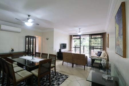 Apartamento para alugar com 230m², 4 quartos e 2 vagasSala