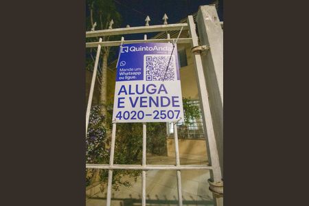 Casa à venda com 140m², 3 quartos e 3 vagas Casa à venda com 140m², 3 quartos e 3 vagasPlaca
