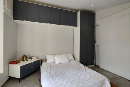 Casa para alugar com 500m², 3 quartos e 4 vagas Casa para alugar com 500m², 3 quartos e 4 vagasQuarto