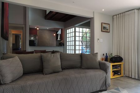 Sala de casa à venda com 3 quartos, 500m² em Jacarepaguá, Rio de Janeiro