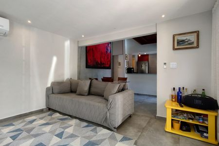 Casa para alugar com 500m², 3 quartos e 4 vagas Casa para alugar com 500m², 3 quartos e 4 vagasSala