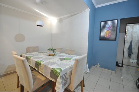 Sala de casa à venda com 4 quartos, 109m² em Vila Nivi, São Paulo