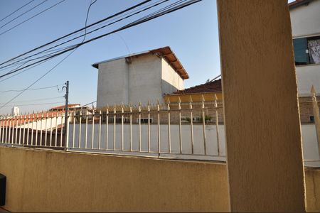 Casa à venda com 109m², 4 quartos e 3 vagasVista do Quarto 2