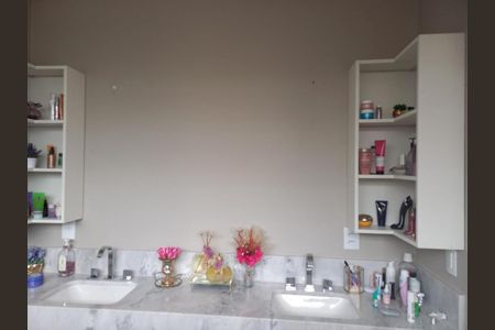 Casa de condomínio à venda com 173m², 3 quartos e 2 vagas