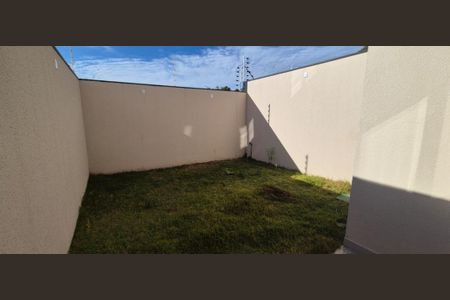 Casa de condomínio à venda com 85m², 2 quartos e 2 vagas
