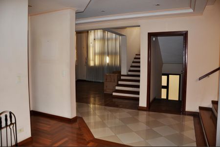 Casa à venda com 414m², 3 quartos e 4 vagasSala com Lareira