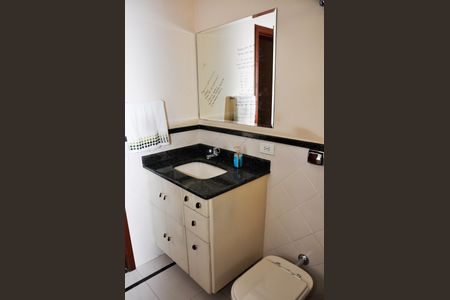 Casa à venda com 414m², 3 quartos e 4 vagasBanheiro da Suíte 3