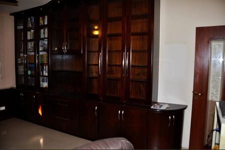 Casa à venda com 414m², 3 quartos e 4 vagasEscritório