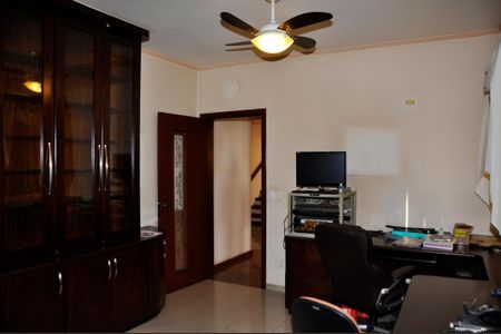 Casa à venda com 414m², 3 quartos e 4 vagasEscritório