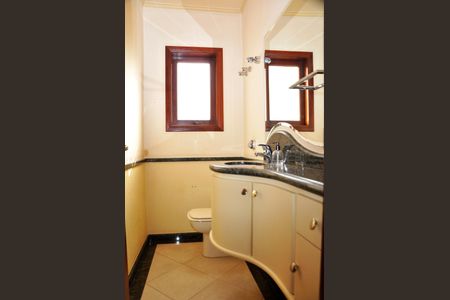 Casa à venda com 414m², 3 quartos e 4 vagasLavabo