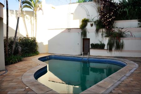 Casa à venda com 414m², 3 quartos e 4 vagasLazer