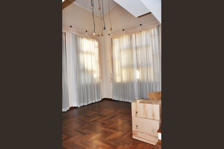 Casa à venda com 414m², 3 quartos e 4 vagasSala de Estar