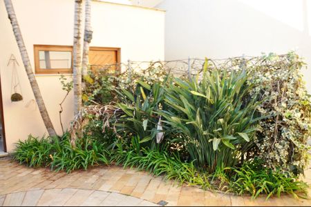 Casa à venda com 414m², 3 quartos e 4 vagasÁrea Verde