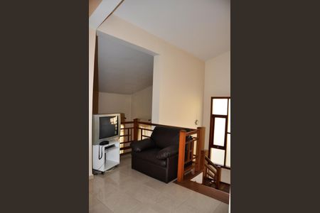 Casa à venda com 414m², 3 quartos e 4 vagasCorredor