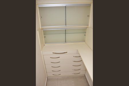 Casa à venda com 414m², 3 quartos e 4 vagasAdega