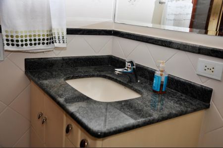 Casa à venda com 414m², 3 quartos e 4 vagasBanheiro da Suíte 3