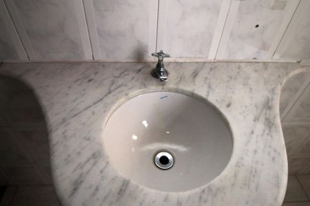 Apartamento à venda com 80m², 2 quartos e sem vagaBanheiro da Suíte