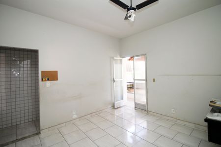 Sala de casa à venda com 2 quartos, 80m² em Penha, Rio de Janeiro