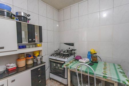Casa à venda com 100m², 2 quartos e 1 vaga Casa à venda com 100m², 2 quartos e 1 vagaCasa 2 - Cozinha