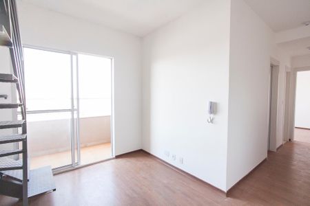 Sala 1 de apartamento para alugar com 2 quartos, 102m² em Granada, Uberlândia
