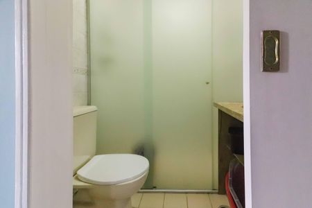 Casa de condomínio à venda com 283m², 3 quartos e 4 vagas Casa de condomínio à venda com 283m², 3 quartos e 4 vagasBanheiro Social