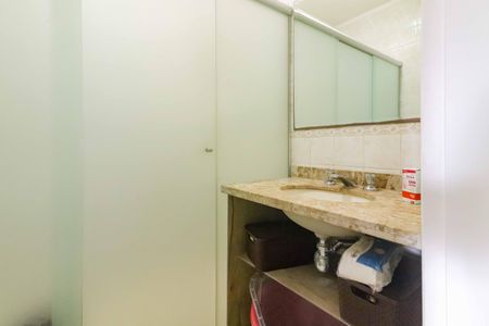 Casa de condomínio à venda com 283m², 3 quartos e 4 vagas Casa de condomínio à venda com 283m², 3 quartos e 4 vagasBanheiro Social