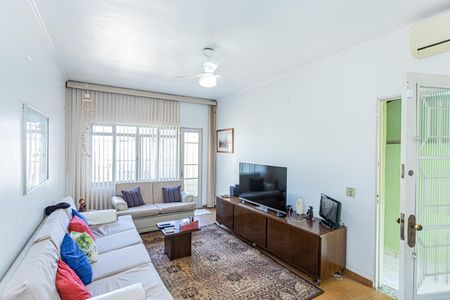 Casa à venda com 135m², 2 quartos e 2 vagas Casa à venda com 135m², 2 quartos e 2 vagasSala